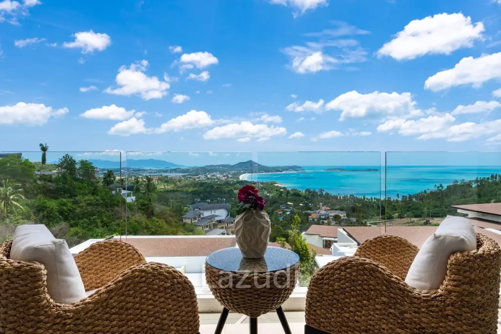 Stylish Modern Villa in Chaweng Noi, Ko Samui with Sea Views