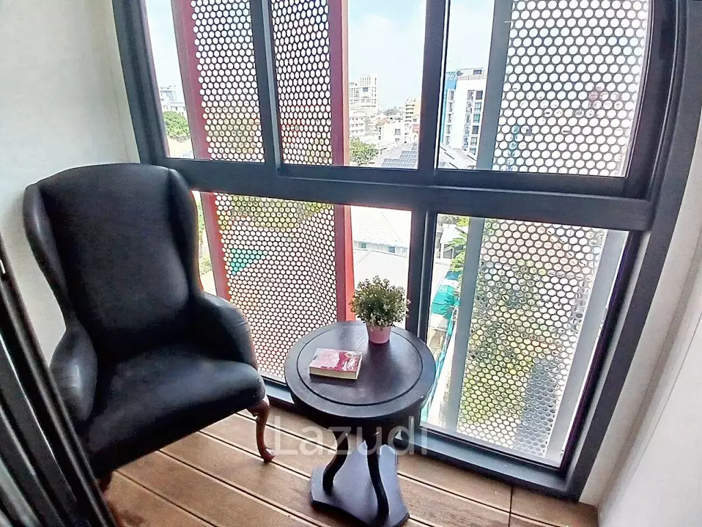 1 Bed 1 Bath 45 SQ.M Taka Haus Ekamai 12