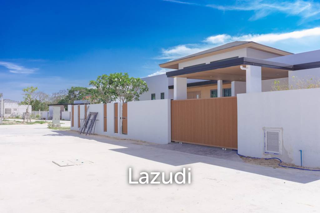 211.81 sqm modern pool villa in Hin Lek Fai Hua Hin