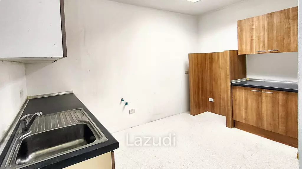 Office space for rent in Huaykwang
