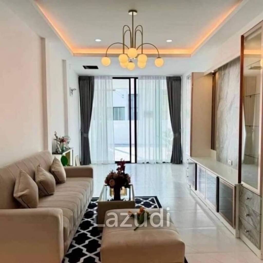 3 Bed 2 Bath 96 SQ.M Grand Townhome Pattaya