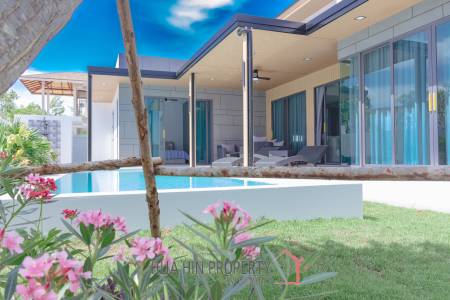 2 Beds 2.5 Bath 196.60 SQ.M Salween Forest Garden