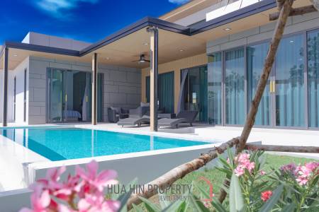 2 Beds 2.5 Bath 196.60 SQ.M Salween Forest Garden