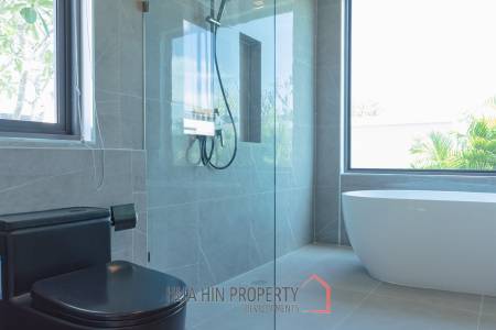 2 Beds 2.5 Bath 196.60 SQ.M Salween Forest Garden