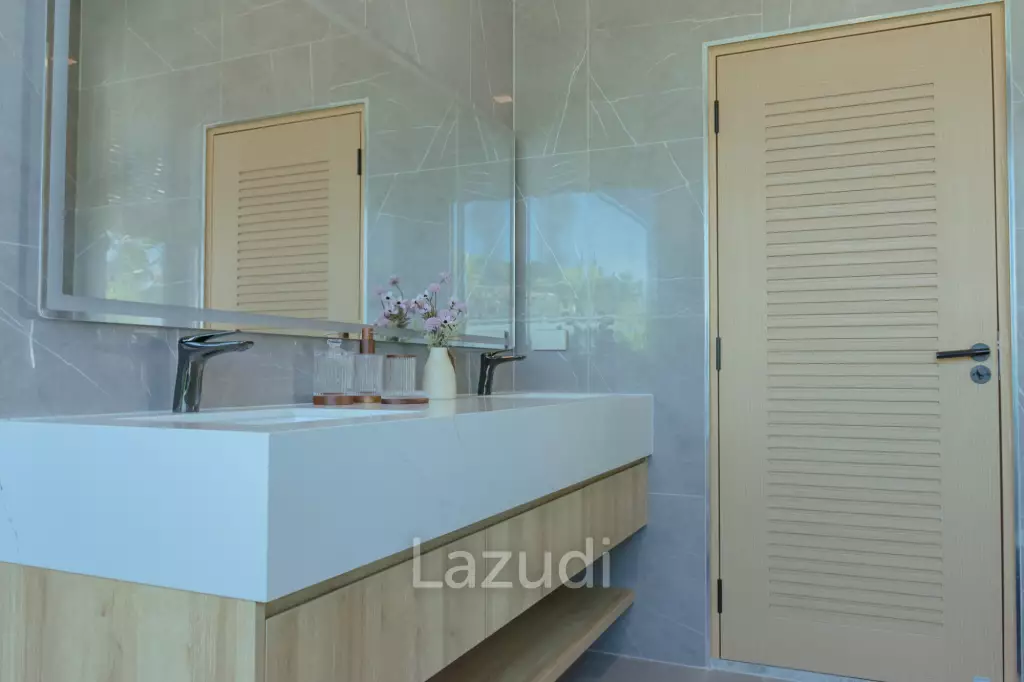 211.81 sqm modern pool villa in Hin Lek Fai Hua Hin