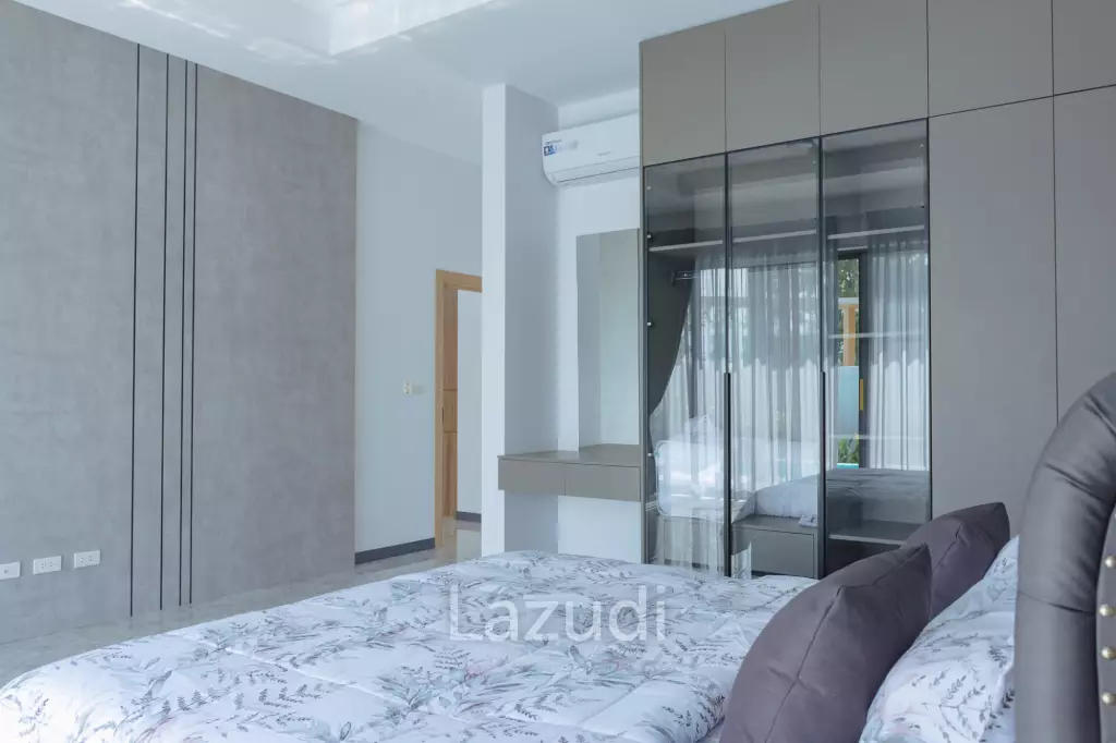211.81 sqm modern pool villa in Hin Lek Fai Hua Hin