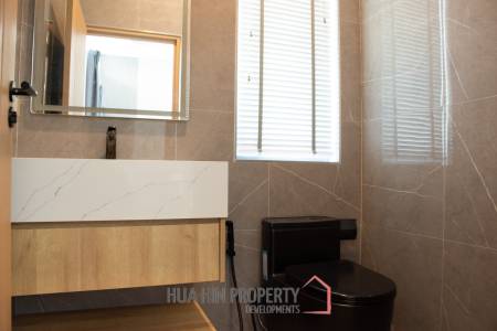 2 Beds 2.5 Bath 196.60 SQ.M Salween Forest Garden