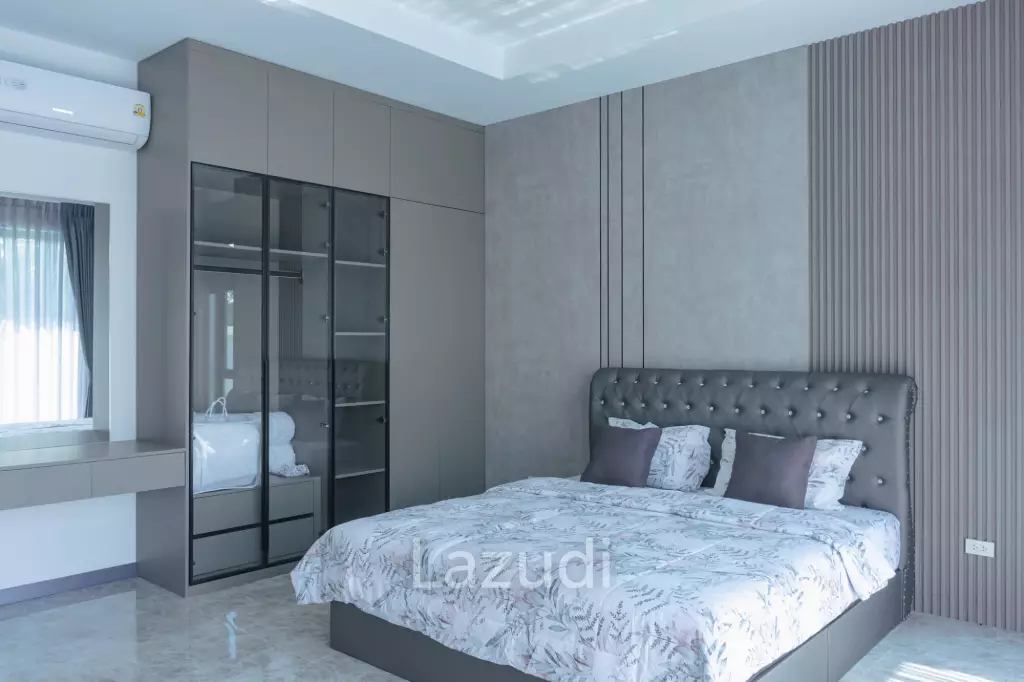 211.81 sqm modern pool villa in Hin Lek Fai Hua Hin