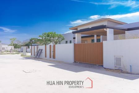 2 Beds 2.5 Bath 196.60 SQ.M Salween Forest Garden
