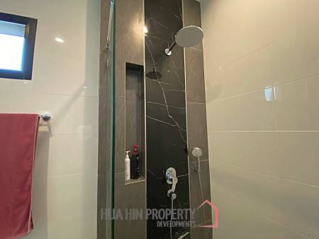 2 Story 3 Bed 3 Bath Villa Near Bluport Mall