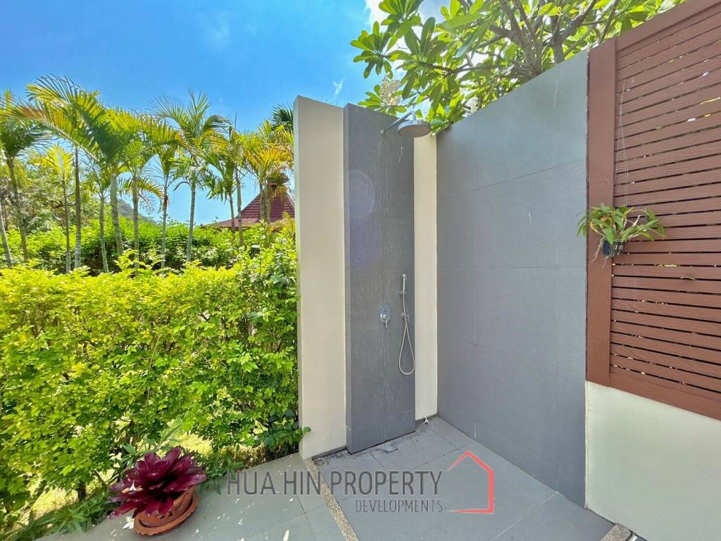 Panorama : 3 Bedroom Bali Style Pool Villa For Sale