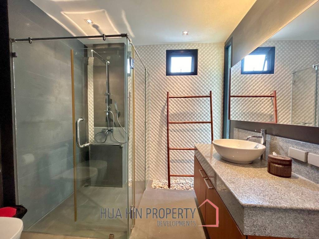 Panorama : 3 Bedroom Bali Style Pool Villa For Sale