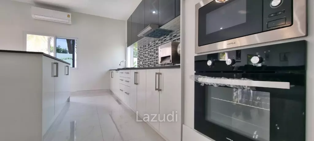 3 Beds 4 Baths 360 SQ.M. Pool Villa in Huay Yai