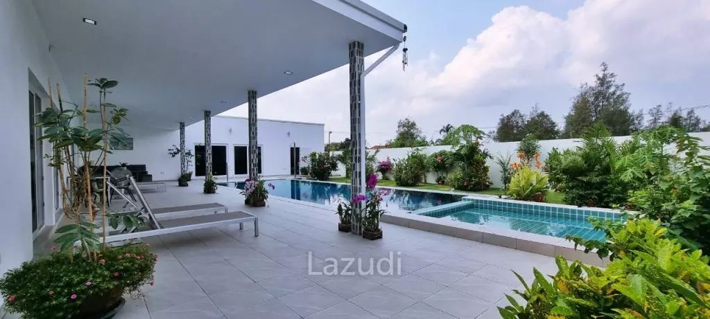 3 Beds 4 Baths 360 SQ.M. Pool Villa in Huay Yai