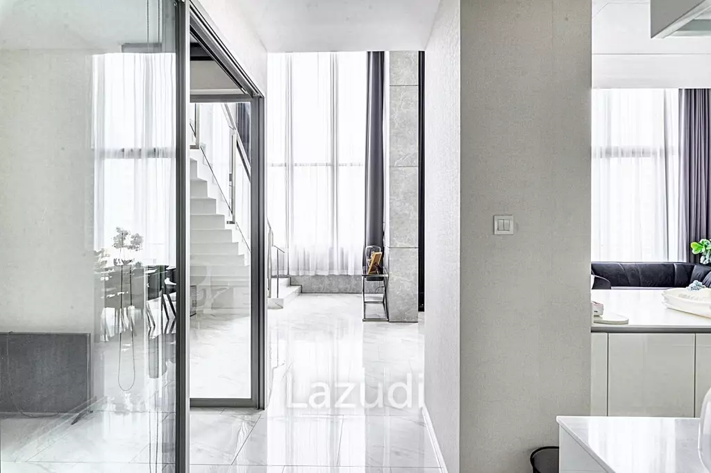 3 Bedroom 3 Bathroom 164 SQ.M Hyde Sukhumvit 11