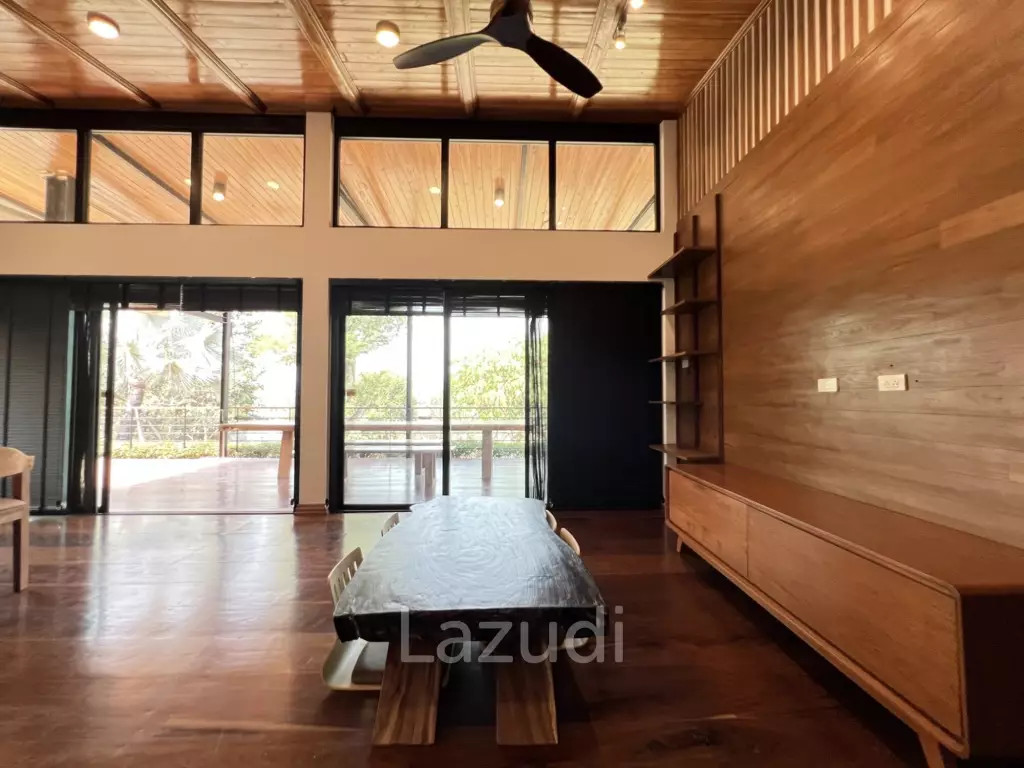 Luxurious Villa in Doi Hang, Chiang Rai with Lush Gardens