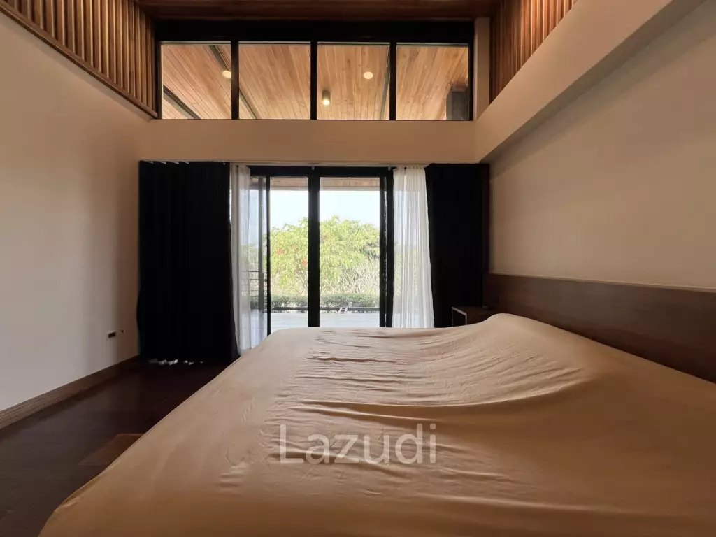 Luxurious Villa in Doi Hang, Chiang Rai with Lush Gardens