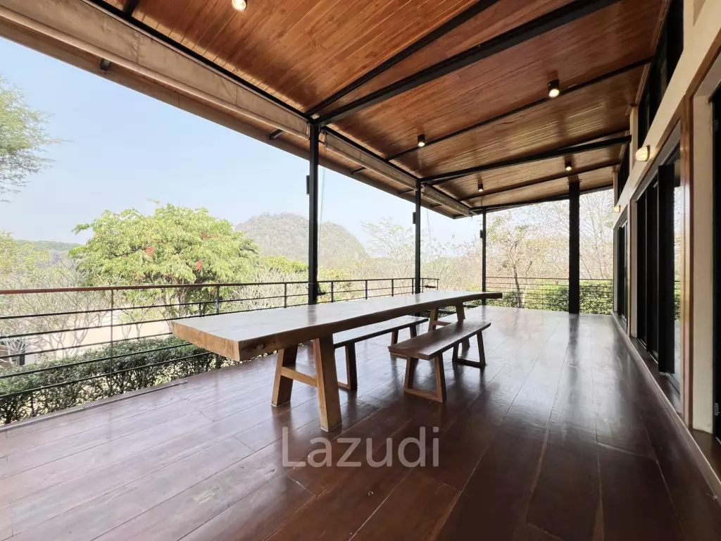 Luxurious Villa in Doi Hang, Chiang Rai with Lush Gardens