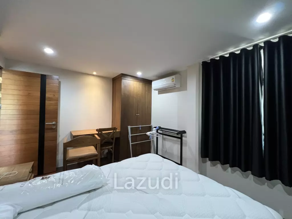 Luxurious Villa in Doi Hang, Chiang Rai with Lush Gardens