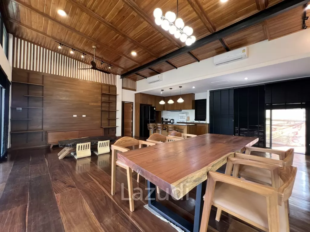 Luxurious Villa in Doi Hang, Chiang Rai with Lush Gardens