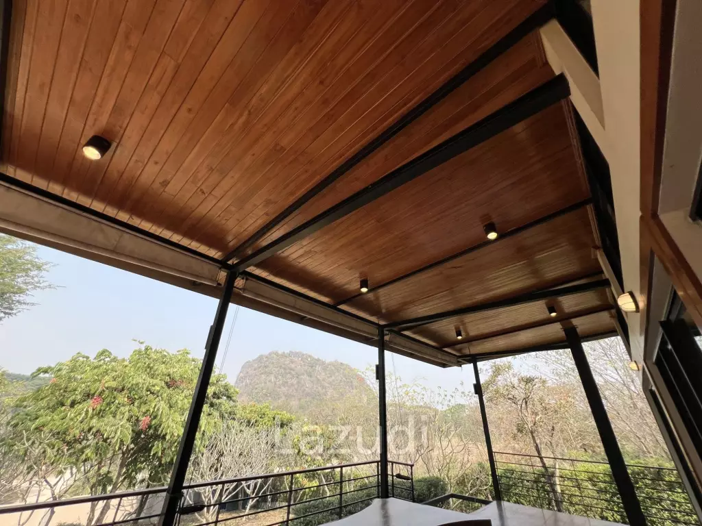 Luxurious Villa in Doi Hang, Chiang Rai with Lush Gardens