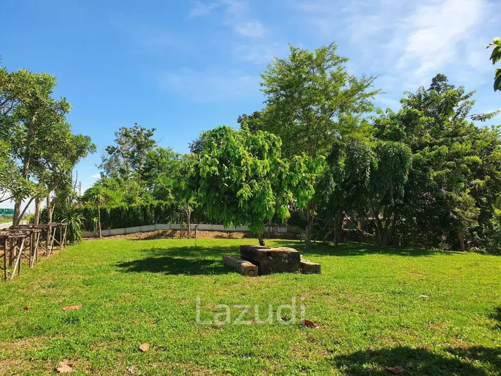 Luxurious Villa in Doi Hang, Chiang Rai with Lush Gardens