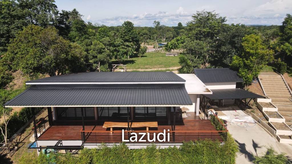 Luxurious Villa in Doi Hang, Chiang Rai with Lush Gardens