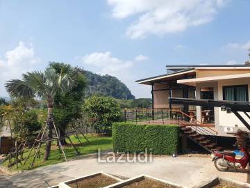 Luxurious Villa in Doi Hang, Chiang Rai with Lush Gardens