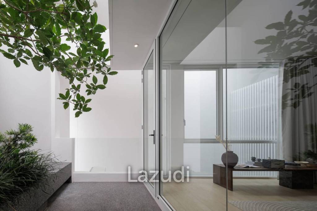3 Bed 5 Bath 425 SQ.M Lom Hai Jai Tranquil