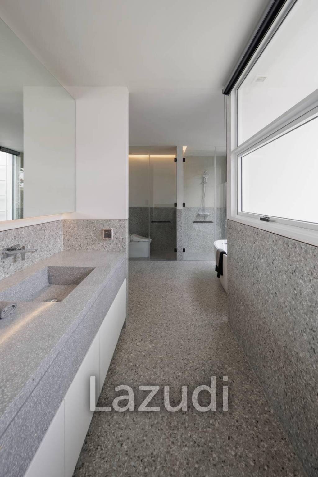 3 Bed 5 Bath 425 SQ.M Lom Hai Jai Tranquil