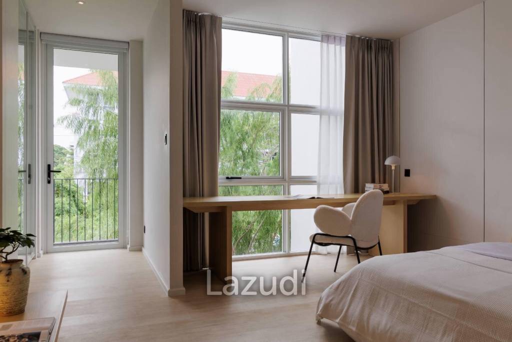 3 Bed 5 Bath 425 SQ.M Lom Hai Jai Tranquil