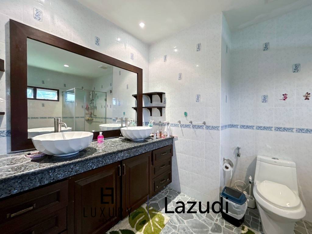 2,120 metro cuadrado 5 ` 4 Baño Villa de Venta