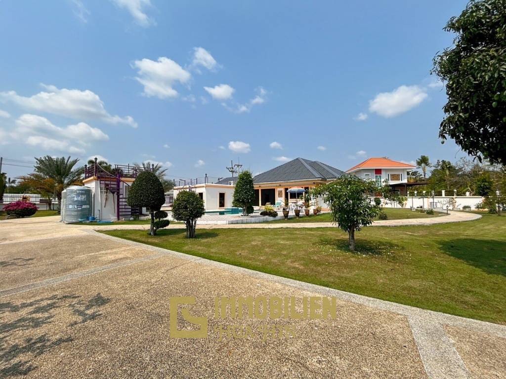 2,120 qm 5 Bett 4 Bad Villa Für Verkauf