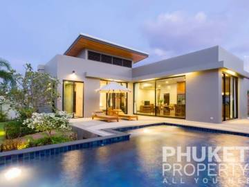 Thailand, Phuket, Nai Harn; 3Bed Modern Pool Villa in Nai Harn
