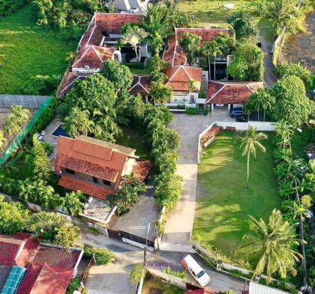 3 Bedroom Villa With Big Garden For Rent In Rawai