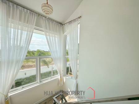 Luxury 7 Bedrooms Pool Villa Close to Black Mountain