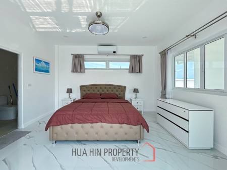 Luxury 7 Bedrooms Pool Villa Close to Black Mountain