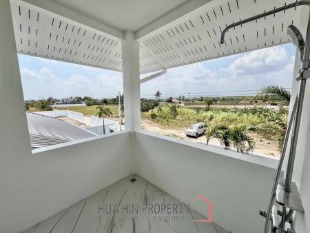 Luxury 7 Bedrooms Pool Villa Close to Black Mountain
