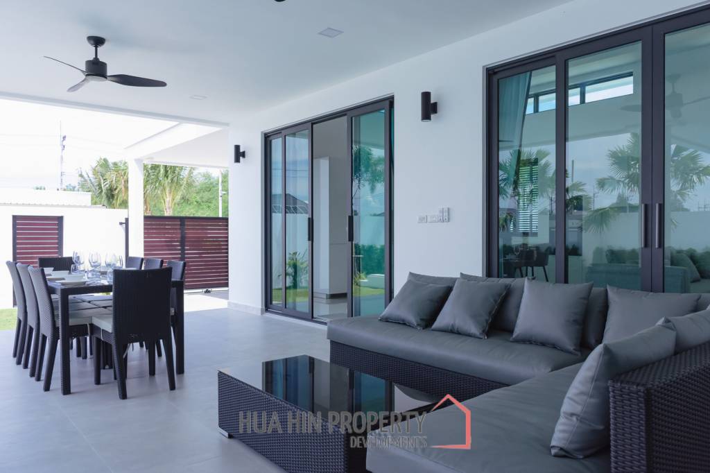 3 Beds 4 Baths 209 SQ.M 99 Village HuaHin