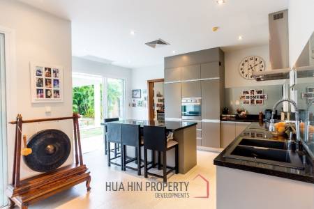 Luxury 3 Bed 3 Bath Mountain View Pool Villa For Sale at Baan Ing Phu