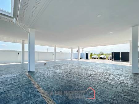 Luxury 7 Bedrooms Pool Villa Close To Black Mountain