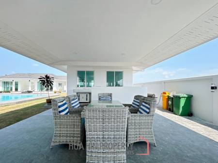 Luxury 7 Bedrooms Pool Villa Close To Black Mountain