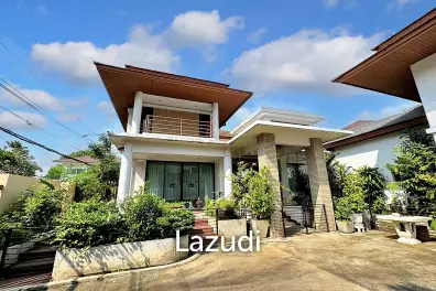 6 Bed 4 Bath 800 SQ.M House for sale in Ekkamai