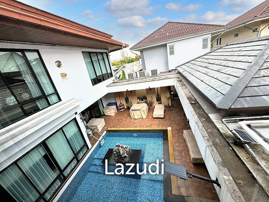 6 Bed 4 Bath 800 SQ.M House for sale in Ekkamai