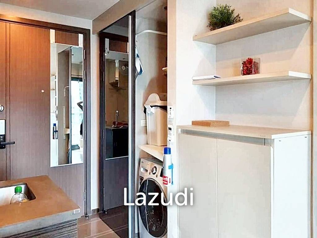 1 Bed 1 Bath 32 SQ.M at Onyx Phaholyothin
