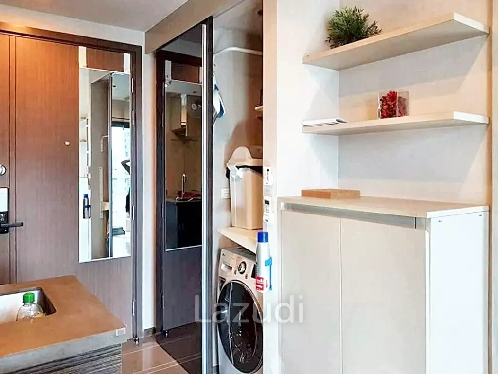 1 Bed 1 Bath 32 SQ.M at Onyx Phaholyothin
