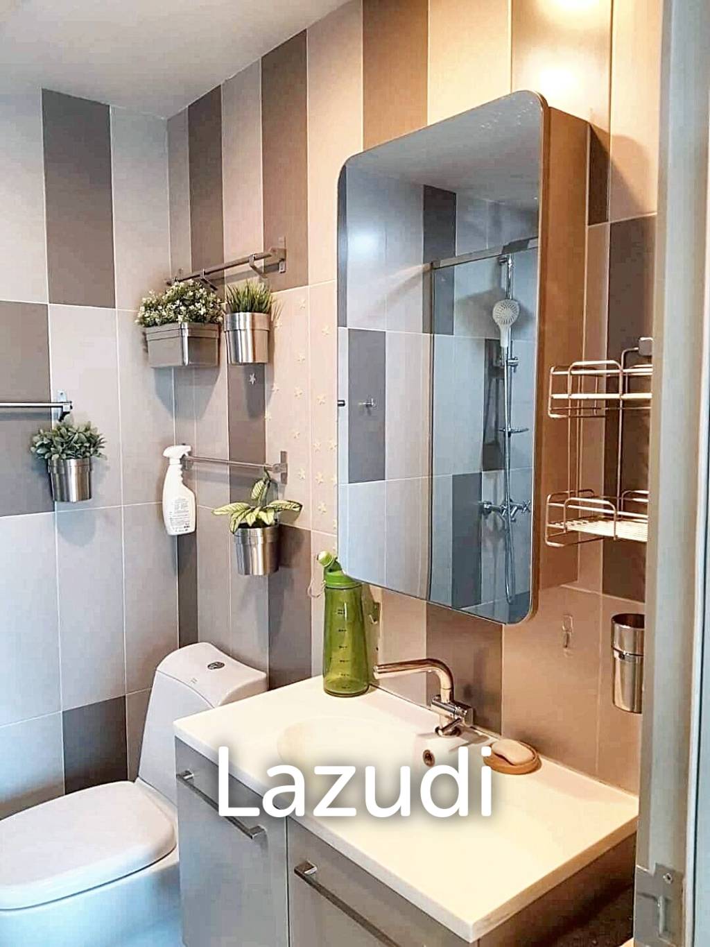 1 Bed 1 Bath 32 SQ.M at Onyx Phaholyothin