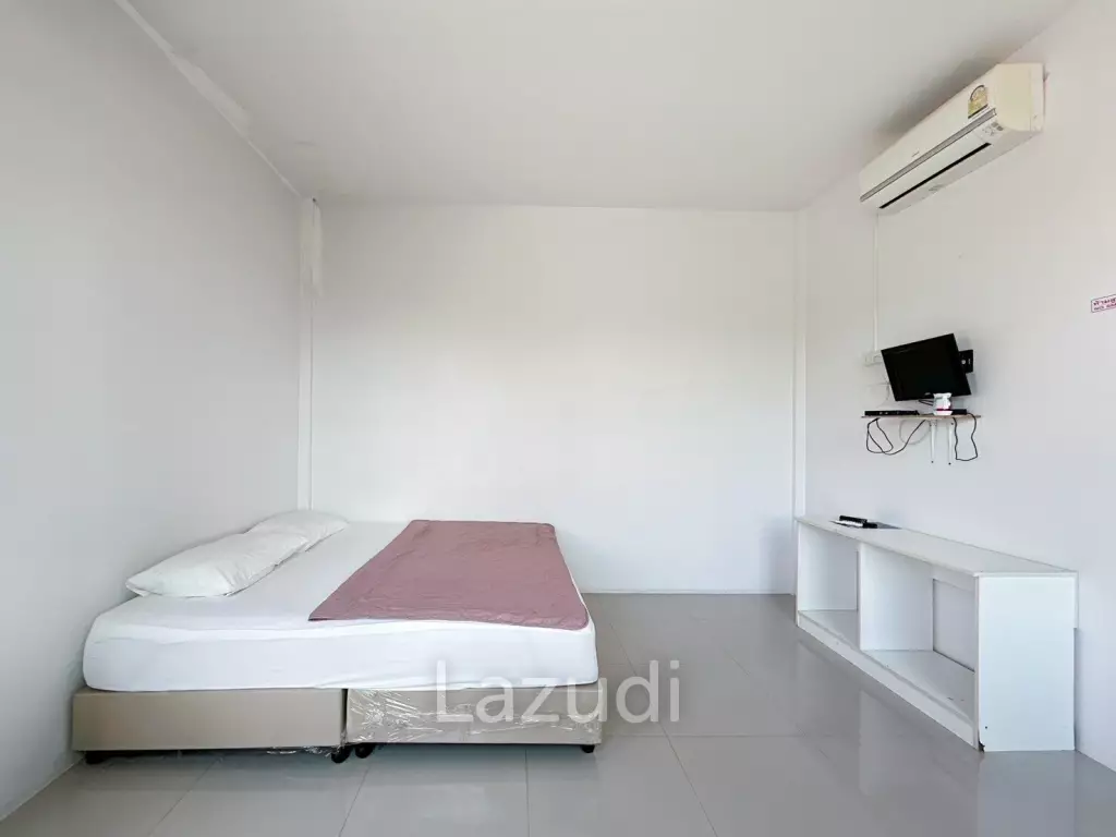 5 Bedrooms Pool Villa For Rent In Nong Khon