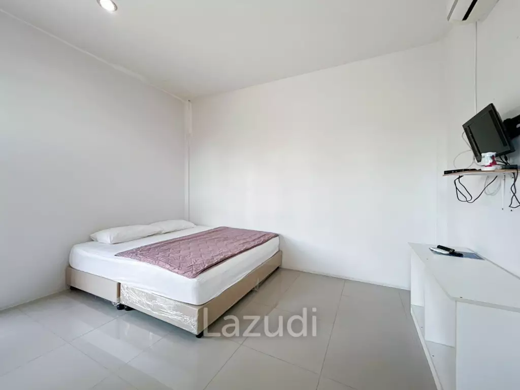 5 Bedrooms Pool Villa For Rent In Nong Khon
