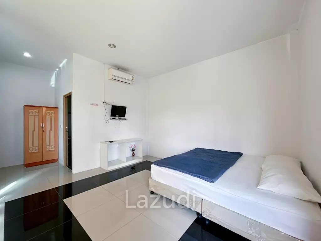 5 Bedrooms Pool Villa For Rent In Nong Khon